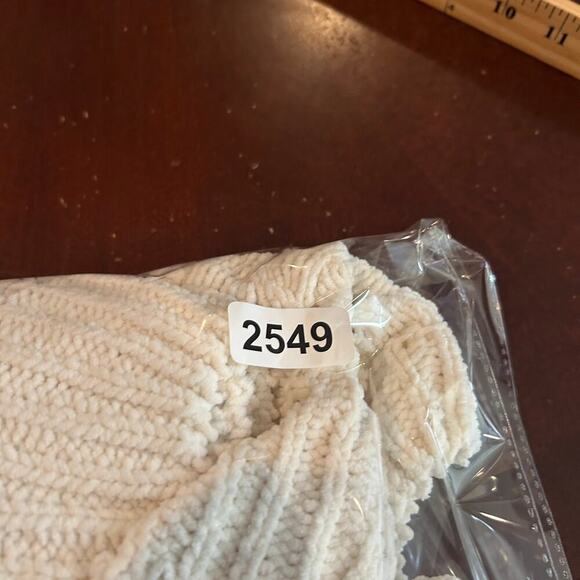 Kendall & Kylie Sweater Womens XS Cream Crew Neck Long Sleeve Pullover Chunky - Picture 9 of 9